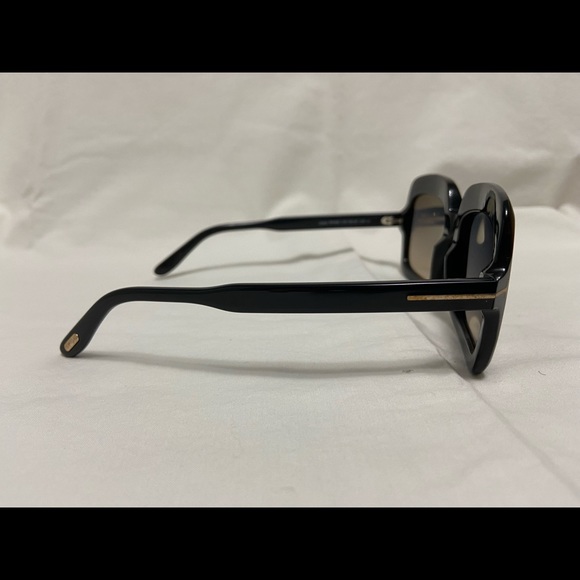 Tom Ford Wallis Sunglasses main image 4